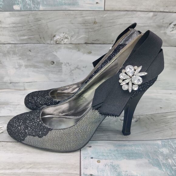 Vince Camuto 'Beauty' Heels w/ Crystal Rhinestone Lace Bow Sz 7.5 Pumps - Picture 16 of 16